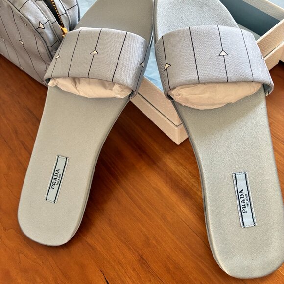 NWB Small Prada Satin Slippers Travel Set - Picture 5 of 6